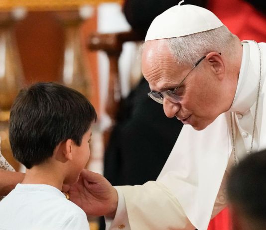 "Quien no sabe pasar el balón, aunque tenga talento, aún no ha entendido el juego", escribió el papa León XIV en su cuenta oficial.