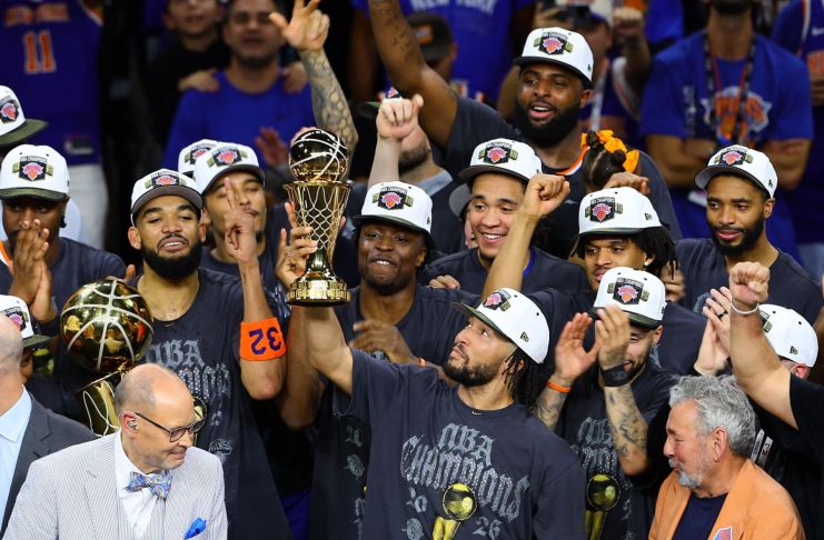 Tras 53 años de espera, los Knicks se coronan campeones de la NBA en casa de los Spurs. Foto La Hora: EFE