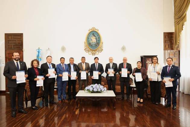 Alcalde y asesor