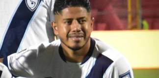 El Juzgado de Paz de Mixco dictó medidas de seguridad en contra del futbolista, Pedro Altán, denunciado por violencia contra la mujer. Foto La Hora: Daniel Ramírez