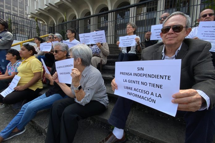 La CC cerró de forma oficial la persecusión penal contra periodistas de El Periódico tras aceptar desistimiento presentado por MP. Foto La Hora: Archivo