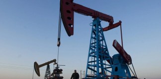 Estados Unidos aseguró que el tránsito de petróleo por el estrecho de Ormuz muestra señales de recuperación.