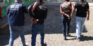 Hermanos son detenidos en Baja Verapaz por homicidio de un menor de edad Los hermanos tendrían participación en un ataque armado en Palencia que dejó como saldo la muerte de un menor, según la PNC. Foto La Hora: PNC
