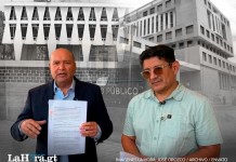 Diputados Orlando Joaquín Blanco Lapola (d) y Carlos Alberto Barreda Taracena (i) de la bancada VOS, durante presentación de denuncia contra exfiscal por caso USAC. Arte La Hora: Alejandro Ramírez