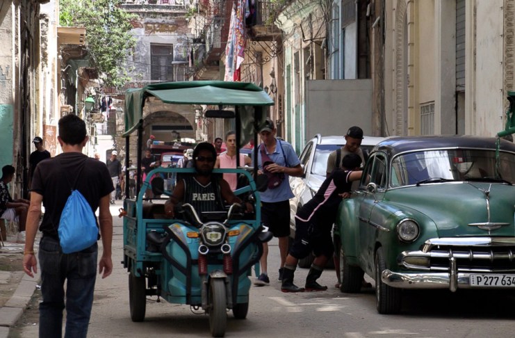 Las 176 reformas económicas propuesta para Cuba, serán discutidas este miércoles por el Consejo de Ministros. Foto La Hora: EFE