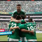 Mexicanos celebran un gol