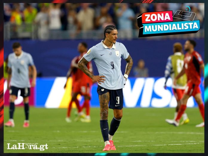 Uruguay sigue sin encontrar el camino de la victoria; ahora, se jugará la vida y la clasificación ante España. Foto La Hora: EFE