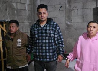 El Juzgado de Turno ligó a proceso penal a tres supuestos secuestradores que exigian Q70 mil para liberar a su victima. Foto La Hora: PNC