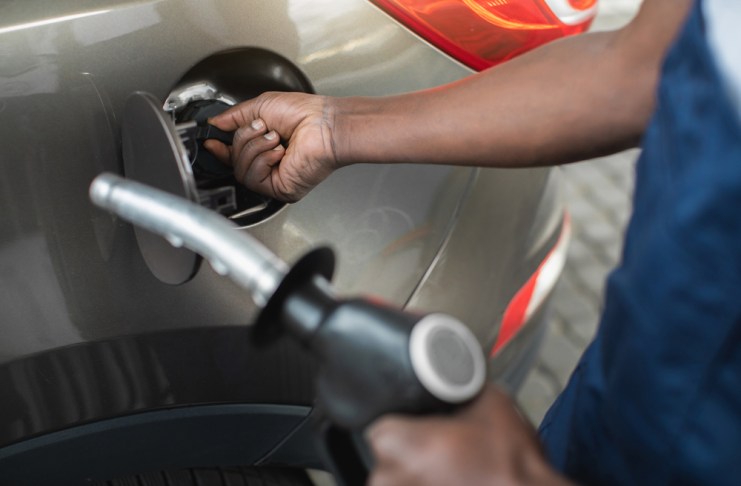 Transportistas piden al Gobierno la activación de un Plan de Contingencia ante el alza de los combustibles Precios de los combustibles podrían estabilizarse en el mediano plano. Foto La Hora: Shutterstock