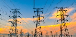 Los proyectos de transmisión son indispensables para garantizar la estabilidad del sistema. Foto La Hora: Shutterstock