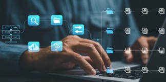 Mejora la productividad de pymes: centraliza y accede a tus documentos fácilmente Prepararse antes de una pérdida de datos fortalece la continuidad operativa de cualquier empresa. Foto: Shutterstock/Family Stock.