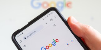 La IA transformó los resultados de las búsquedas en Google. Foto: Markus Mainka / Shutterstock.