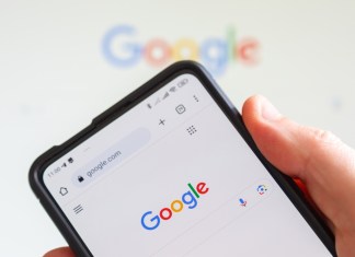 Cambios drásticos en Google: la IA toma el mando La IA transformó los resultados de las búsquedas en Google. Foto: Markus Mainka / Shutterstock.