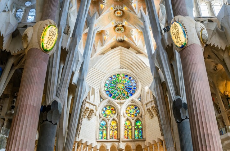 ¿Está Gaudí sobrevalorado? La Sagrada Familia, obra de Gaudí. Foto: David Herraez Calzada / Shutterstock.