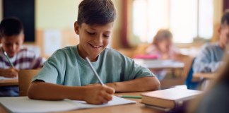Aportar los nutrientes esenciales a los hijos puede marcar la diferencia. Foto: Drazen Zigic / Shutterstock.