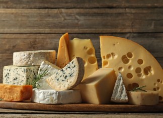 A nuestros antepasados neolíticos les encantaba el queso A los antepasados del Neolítico les tomó tiempo resistir a la lactosa, pero el queso fue una buena opción para lidiar con ello. Foto: NewAfrica / Shutterstock.