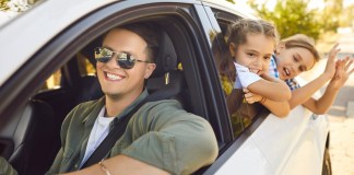 Un mild hybrid ayuda al motor de combustión interna con un sistema eléctrico. Foto: Studio Romantic / Shutterstock.