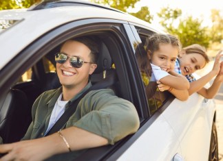 Un mild hybrid ayuda al motor de combustión interna con un sistema eléctrico. Foto: Studio Romantic / Shutterstock.