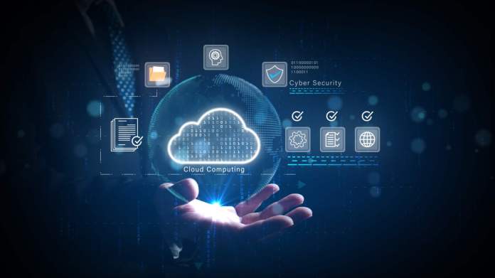 La nube es un servicio de almacenamiento que ofrece seguridad y escalabilidad. Foto: KanawatTH / Shutterstock.