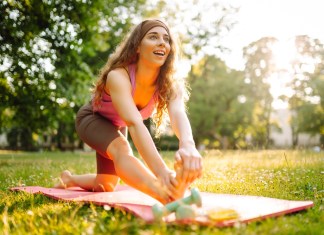 El cuerpo de la mujer cambia conforme la etapa del ciclo menstrual. Foto: maxbelchenko / Shutterstock.