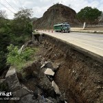 El 7 de junio se informó sobre un socavón en el kilómetro 38 de la ruta al Atlántico; desde entonces hay un carril inhabilitado, pues presenta grietas.