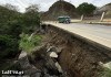 Socavamiento en ruta al Atlántico: tras casi dos semanas, reparación sigue sin arrancar y lluvias amenazan con agravar daños El 7 de junio se informó sobre un socavón en el kilómetro 38 de la ruta al Atlántico; desde entonces hay un carril inhabilitado, pues presenta grietas.