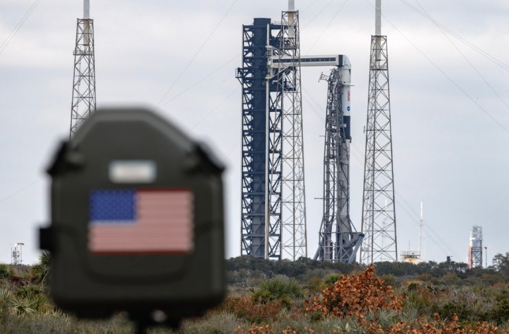 SpaceX protagonizará mañana la mayor salida a bolsa de la historia La nave espacial SpaceX Dragon, a bordo de un cohete Falcon 9 Block 5 que transportaba la misión Crew 12 de la NASA en la Estación Espacial Internacional de Cabo Cañaveral, Florida, EE. UU. Foto: La Hora: EFE