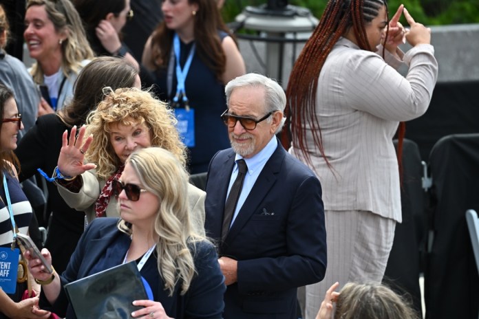 The Obama Presidential Center grand opening ceremony El director Steven Spielberg ha vuelto a la pantalla grande con La Revelación, que rinde tributo a décadas de filmar de aliens. Foto La Hora: EFE