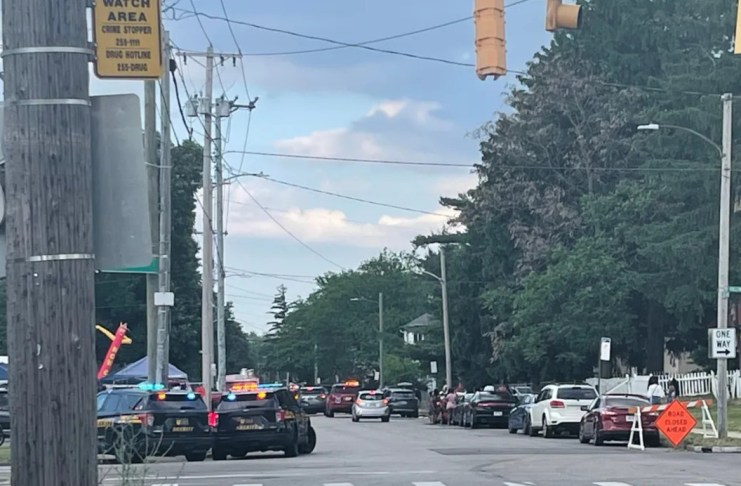 Un tiroteo durante un festival comunitario en Ohio dejó múltiples víctimas y provocó un amplio operativo policial.