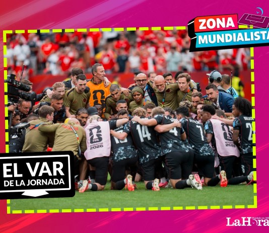 El fútbol en Canadá aprendió a ser híbrido por pura necesidad de supervivencia y competitividad, y parece que la fórmula ha sido la indicada. Foto La Hora: EFE