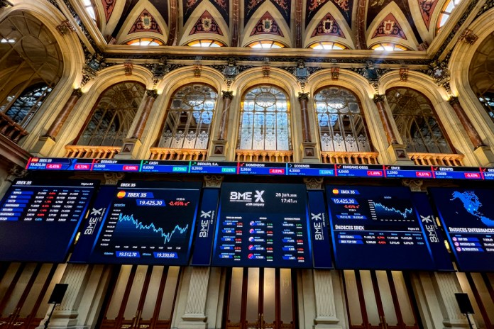 Los precios del petróleo mantienen una tendencia a la baja por la situación en Medio Oriente, Foto La Hora: EFE