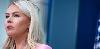 Casa Blanca dice que siguen los controles de tráfico del ICE tras muertes en Maine y Texas La secretaria de prensa de la Casa Blanca de EE.UU., Karoline Leavitt, habla en una rueda de prensa en la Casa Blanca en Washington. Foto La Hora: EFE