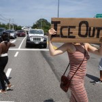Archivo de protestas en contra de las redadas de ICE en Estados Unidos. Foto La Hora: EFE