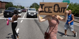 Archivo de protestas en contra de las redadas de ICE en Estados Unidos. Foto La Hora: EFE