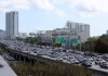 Juez ordena al Gobierno de Trump implementar regulaciones sobre las emisiones de hollín Fotografía de archivo que muestra vehículos durante una congestión vial en una autopista de Miami, Florida (Estados Unidos). Foto La Hora: EFE