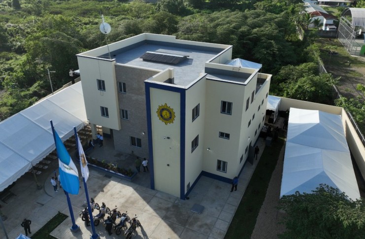 Arévalo anuncia tolerancia cero a la corrupción y nuevas instalaciones para agentes de la PNC El presidente Bernardo Arévalo asegura que la tolerancia cero a actos de corrupción y mejor infraestructura para la PNC apoyará al combate al crimen nacional.