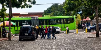 Autoridades del Sistema Penitenciario iniciarán una investigación por el traslado de reos mediante un taxi no autorizado en inmediaciones de la zona 1.
