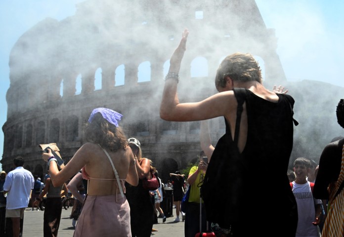 El calor puede ponernos de mal humor. Foto: EFE.
