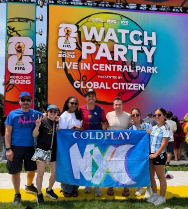 Las personas se re&uacute;nen en Central Park en New Jersey para ver la final de Argentina contra Espa&ntilde;a. Foto La Hora: Redes Sociales.