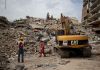 Las ondas sísmicas de los terremotos de Venezuela han dado tres vueltas y media a la Tierra Cuerpos de rescate trabajando en La Guaira, epicentro de los terremotos en Venezuela. Foto: EFE.