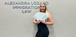 Abogada de inmigración, Alexandra Lozano, en su despacho en Washington. Foto La Hora: Redes sociales