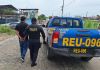 Alias "Fontanero" capturado por ser sindicado del delito de estafa propia. Foto La Hora: PNC