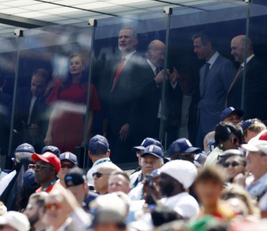 El rey Felipe afronta la final con nervios y confianza en un equipo que vuelve a enamorar El rey Felipe VI expresó su optimismo y confianza en la selección española previo a la final del Mundial contra Argentina