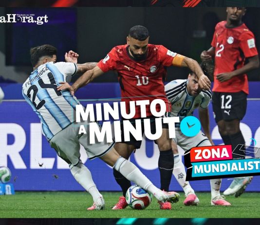 La selección de Egipto vence momentáneamente a Argentina por 1-0. Lionel Messi tuvo la oportunidad de empatar el partido, pero falló un penal.