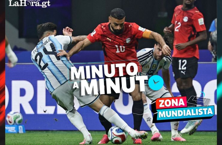 La selección de Egipto vence momentáneamente a Argentina por 1-0. Lionel Messi tuvo la oportunidad de empatar el partido, pero falló un penal.