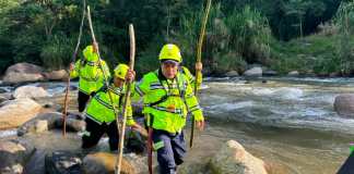 Reanudan búsqueda de niña de 3 años arrastrada por la corriente del río Cabuz en San Marcos Asonbomd realiza busqueda de menor arrastrada por la corriente del río Cabuz. Foto La Hora: CBMD.