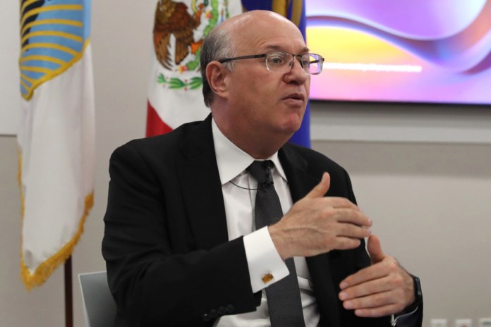 El presidente del Banco Interamericano de Desarrollo (BID), Ilan Goldfajn anunció esta tarde que se firmó con Guatemala el acuerdo para llevar a cabo las Reuniones Anuales de 2027. Foto La Hora: EFE