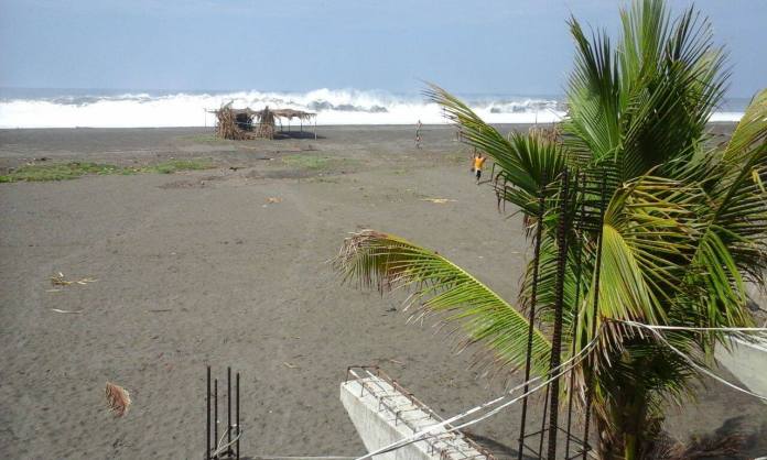 El Insivumeh aseguró que la amenaza de tsunami en Guatemala es baja, pero el oleaje presentará mayor fuerza. Foto La Hora: Conred El Insivumeh aseguró que la amenaza de tsunami en Guatemala es baja, pero el oleaje presentará mayor fuerza. Foto La Hora: Conred