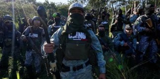 EE. UU. lanza su mayor golpe financiero contra el CJNG con sanciones a más de 50 personas y empresas EE. UU. anunció la mayor ofensiva financiera contra el CJNG al sancionar a más de 50 personas y empresas vinculadas con la organización criminal.