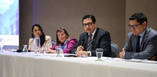 Julio Flores defendió que el impacto de la corrupción debe medirse por los derechos que vulnera y no solo por los recursos públicos desviados, durante un conversatorio organizado por la Comisión Nacional contra la Corrupción y DPLF.